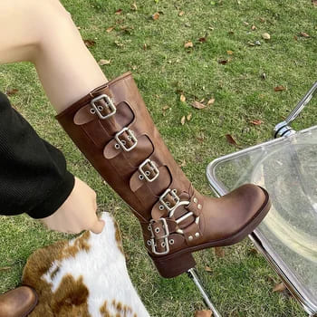 Riza | Retro Brown Boots with Buckle Detail