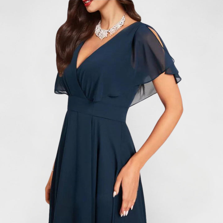 Catalin | Classy Flowing V-Neck Dress