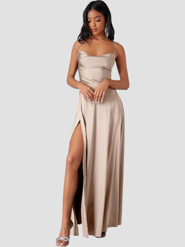 Elvira | Timeless Dress