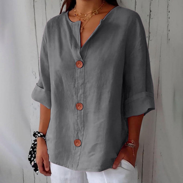 Carolina | Timeless Light and Airy Blouse