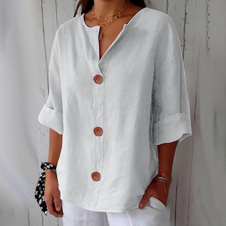 Carolina | Timeless Light and Airy Blouse