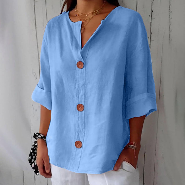 Carolina | Timeless Light and Airy Blouse