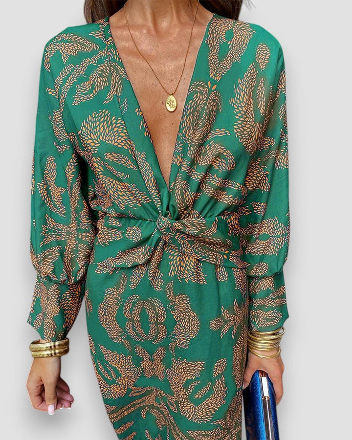 Mafalda | Stylish V-Neck Dress