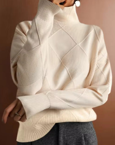 Sonia | Elegant Turtleneck Jumper with Diamond Pattern