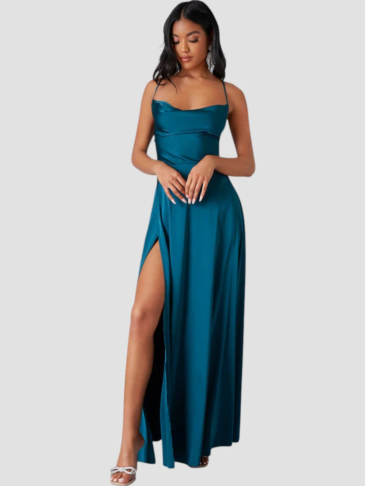 Elvira | Timeless Dress