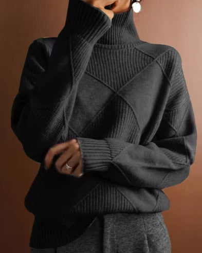 Sonia | Elegant Turtleneck Jumper with Diamond Pattern