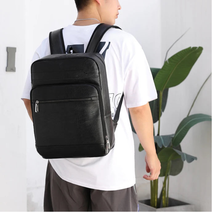 Liam | Classic Leather Backpack