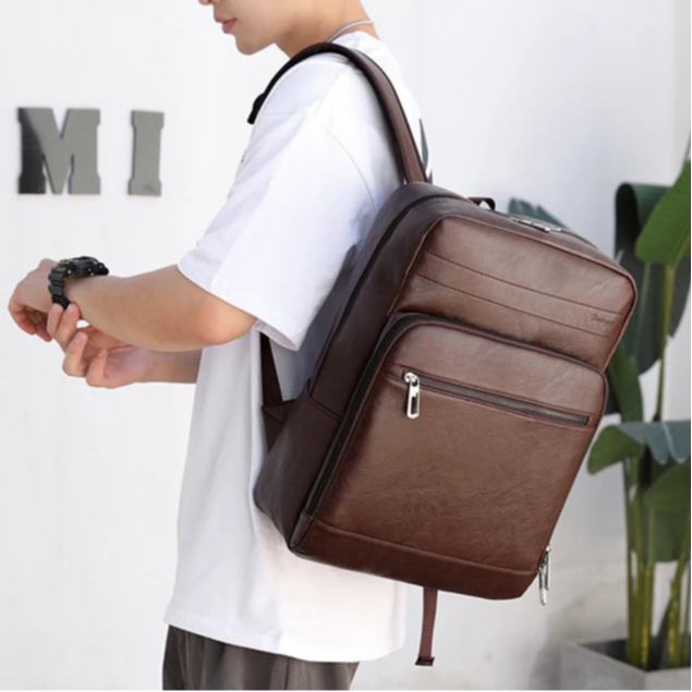 Liam | Classic Leather Backpack