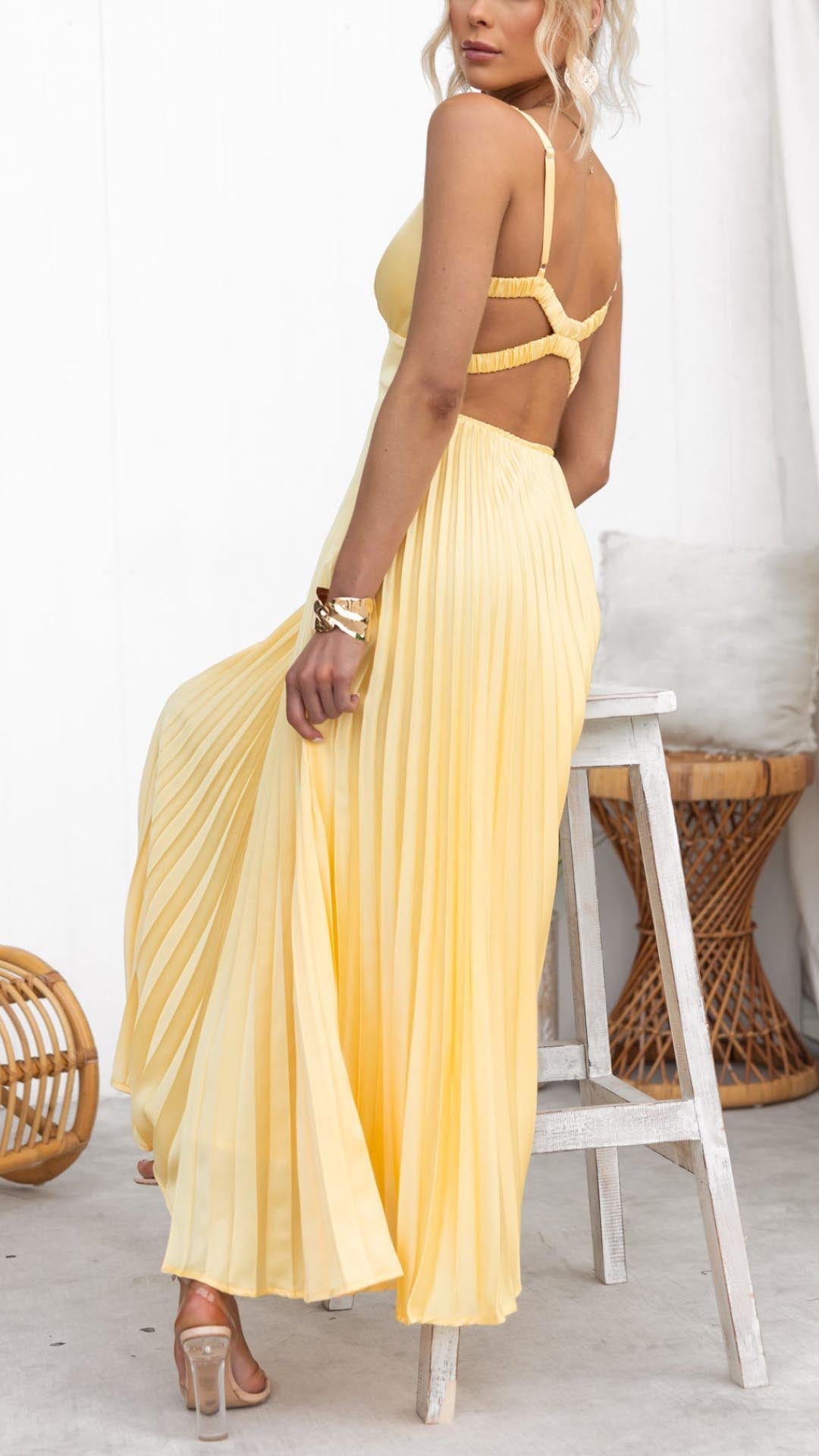 Nicky | Elegant Pleated V-Neck Dress