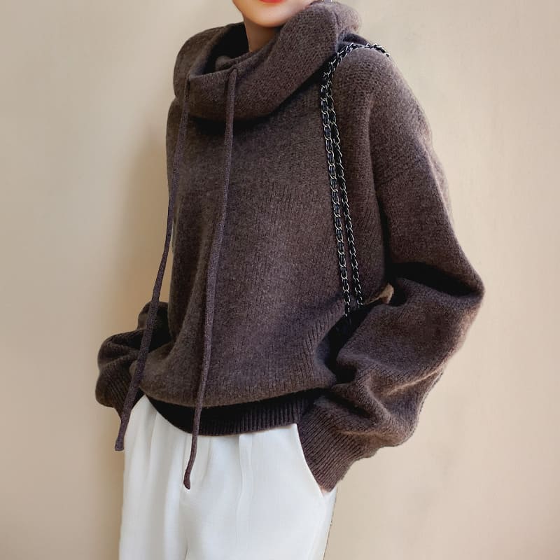 Elvira | Cozy Hooded Pullover