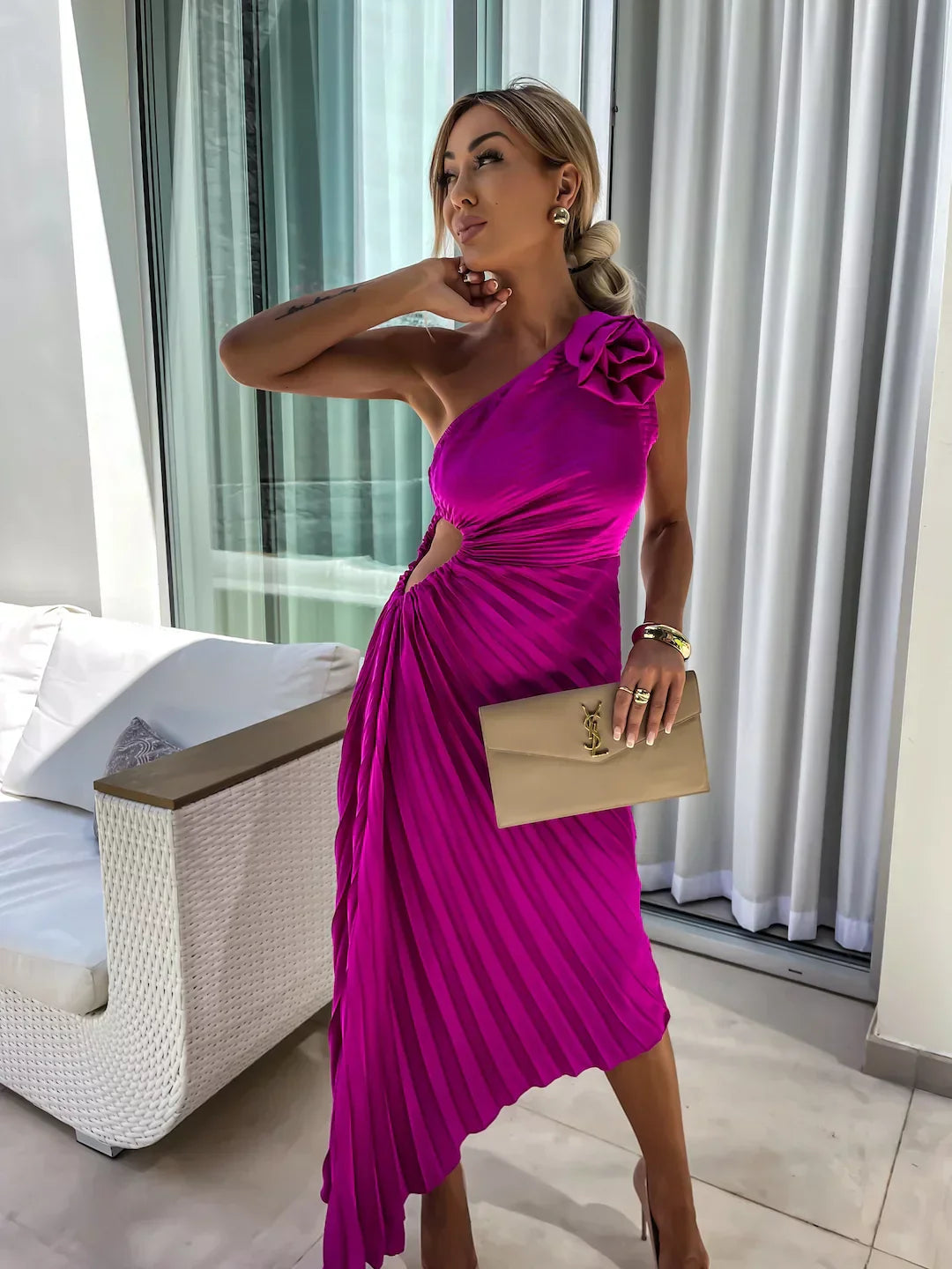 Lisbeth | Flower Shoulder Maxi Dress